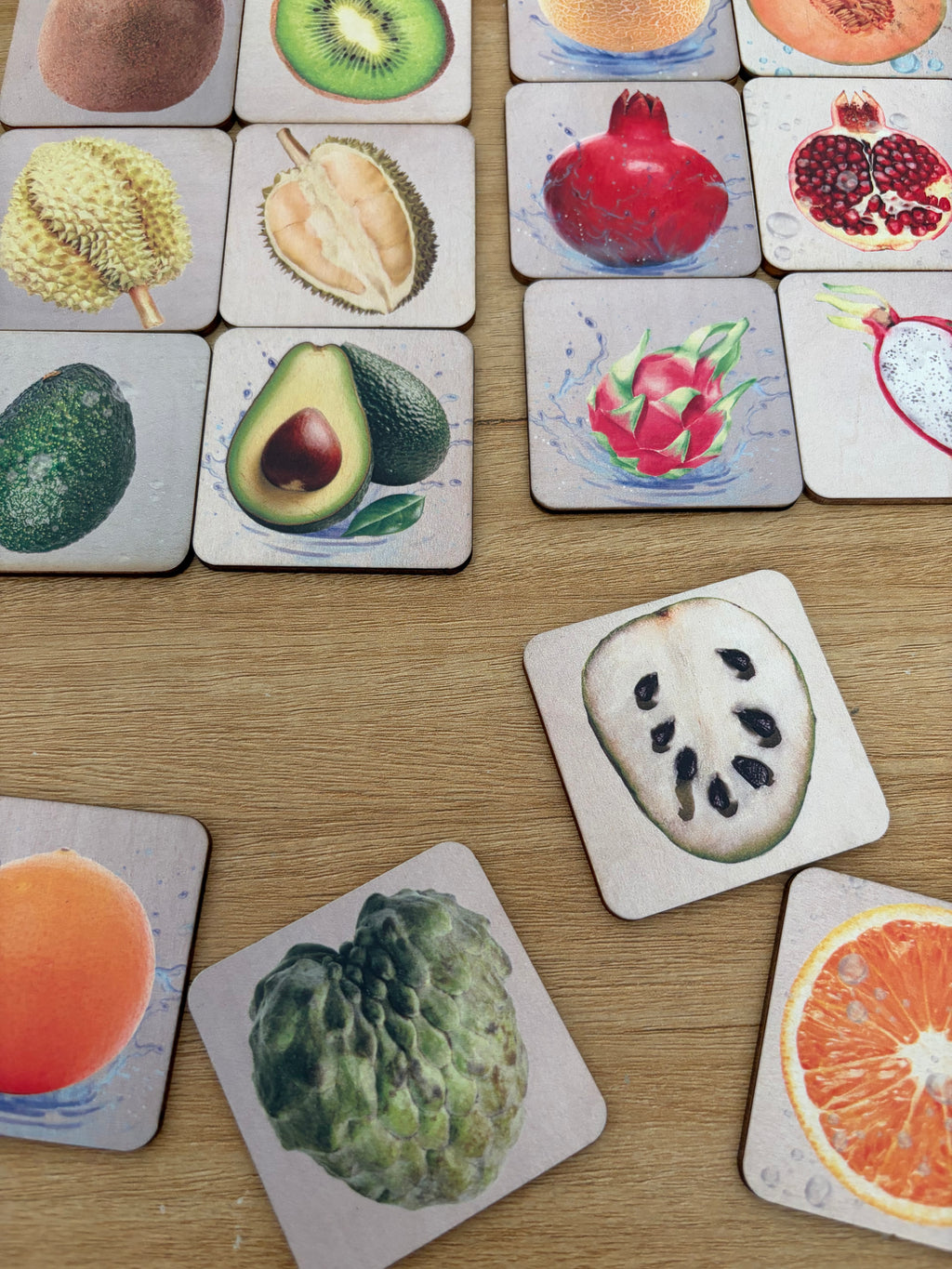 Jeu d’association des fruits Montessori